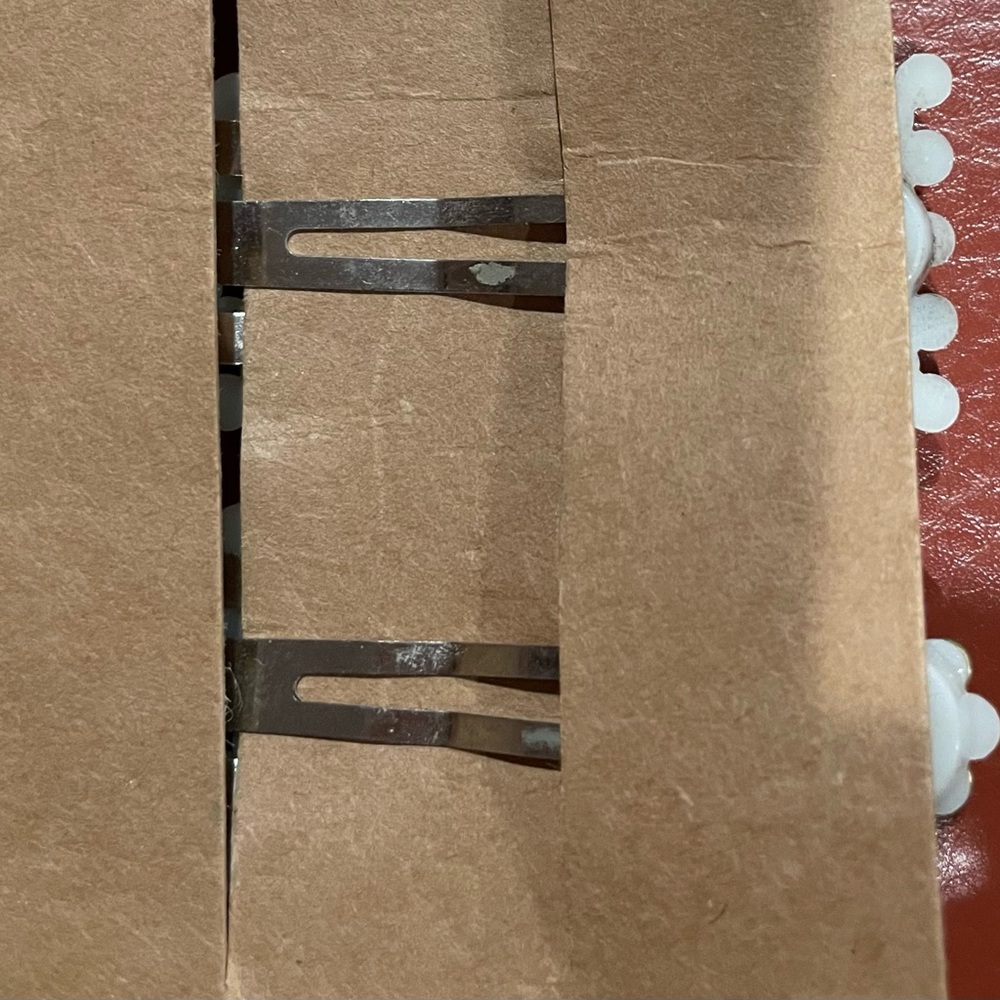 Hair Clips - Picture 2 of 2